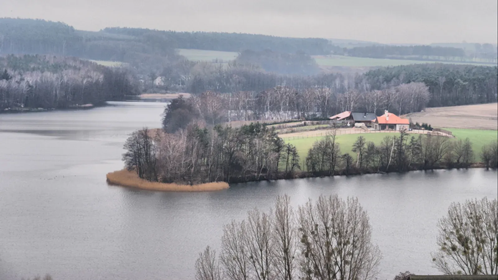 Łowisko Chrzypsko Wielkie — łowisko komercyjne w Chrzypsko Wielkie, woj. wielkopolskie