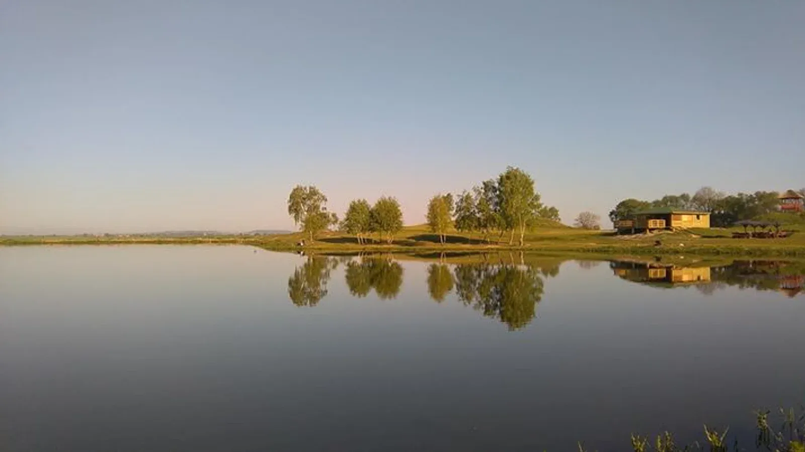 Łowisko Ostoja Górecka — łowisko komercyjne w Wiślica, woj. świętokrzyskie